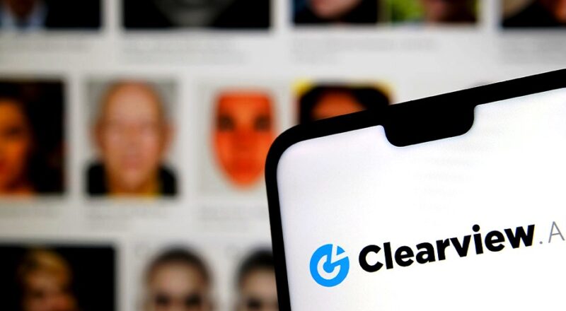 Clearview AI грозит штраф за нарушение законов о конфиденциальности